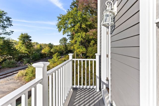 44 Dean St. 204, Taunton, MA 02780