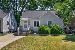 26692 Lorenz Street, Madison Heights, MI 48071