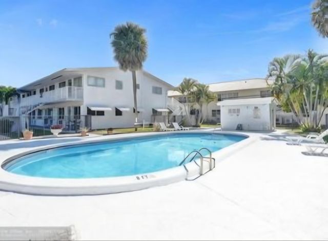 1920 NE 51ST Court NE 101, Fort Lauderdale, FL 33308