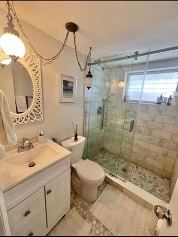 1920 NE 51ST Court NE 101, Fort Lauderdale, FL 33308
