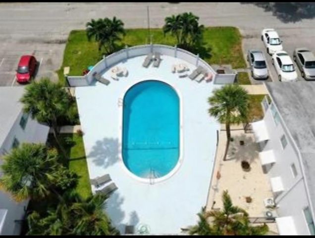 1920 NE 51ST Court NE 101, Fort Lauderdale, FL 33308