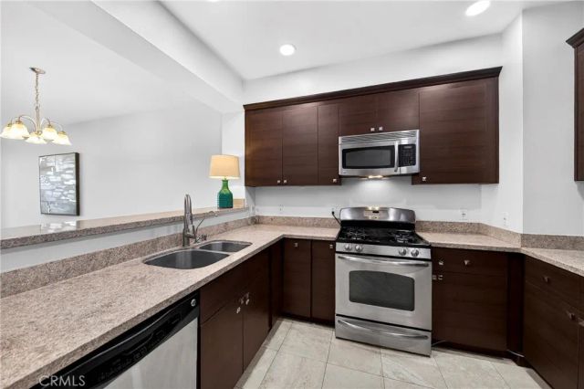 991 Arapahoe Street 308A, Los Angeles, CA 90006