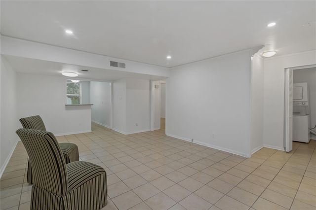 2727 Briarhurst Drive 2, Houston, TX 77057