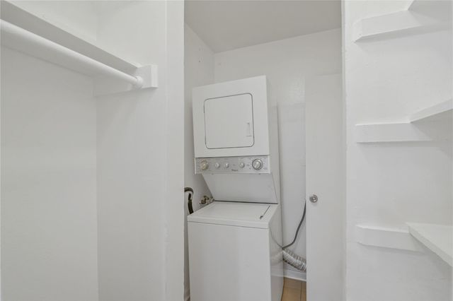 2727 Briarhurst Drive 2, Houston, TX 77057