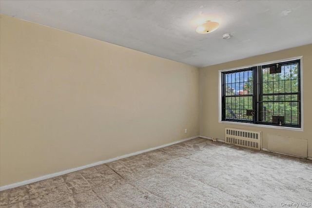 143-30 Roosevelt Avenue 3L, Flushing, NY 11354