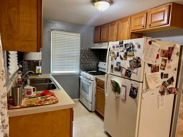 202 Skunk Hollow Road, Conway, AR 72032