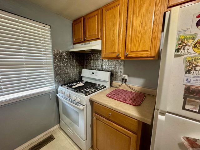 202 Skunk Hollow Road, Conway, AR 72032