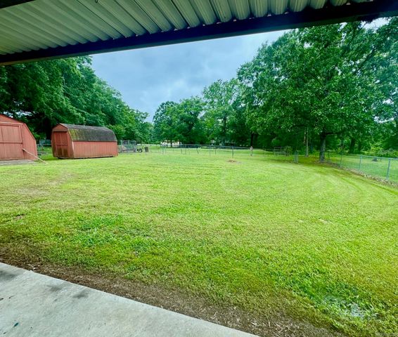 202 Skunk Hollow Road, Conway, AR 72032