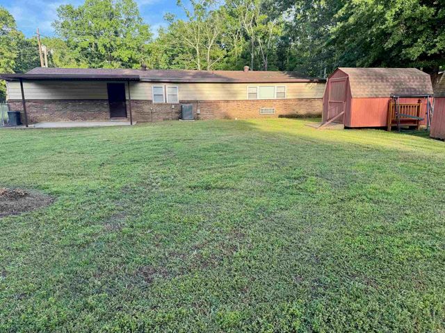 202 Skunk Hollow Road, Conway, AR 72032