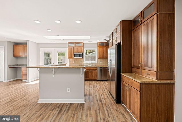 8635 OLD MOUNT VERNON RD, Alexandria, VA 22309