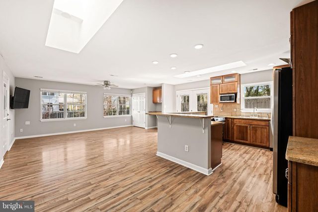 8635 OLD MOUNT VERNON RD, Alexandria, VA 22309