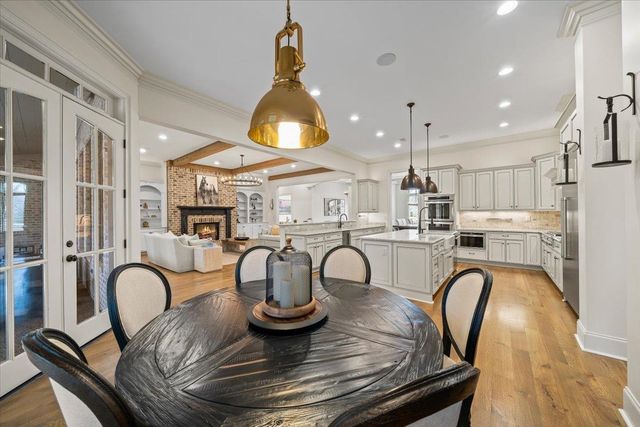 547 LAMBS BROOK LN, Collierville, TN 38017