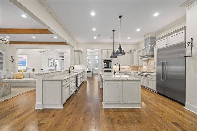 547 LAMBS BROOK LN, Collierville, TN 38017