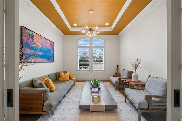 547 LAMBS BROOK LN, Collierville, TN 38017