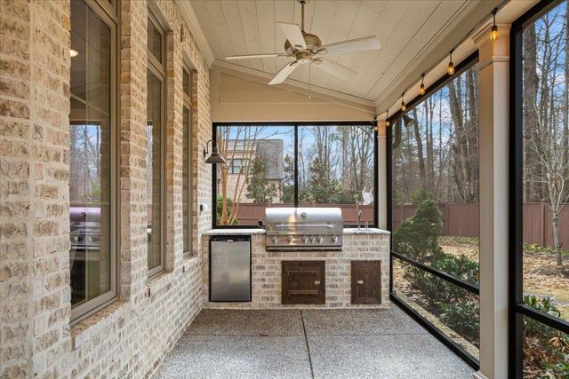 547 LAMBS BROOK LN, Collierville, TN 38017
