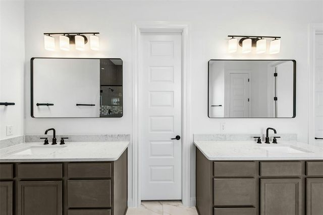 17305 Silverman DR, Pflugerville, TX 78660