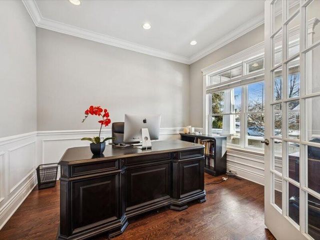 688 S Mitchell Avenue, Elmhurst, IL 60126