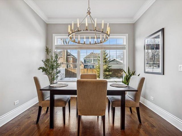 688 S Mitchell Avenue, Elmhurst, IL 60126