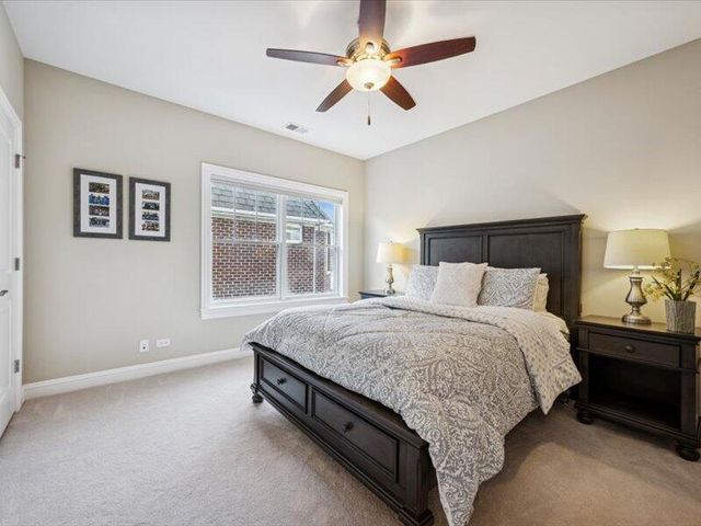 688 S Mitchell Avenue, Elmhurst, IL 60126