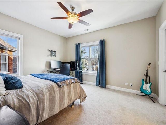 688 S Mitchell Avenue, Elmhurst, IL 60126