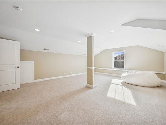 688 S Mitchell Avenue, Elmhurst, IL 60126