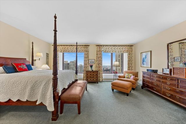 161 E Chicago Avenue 40DE, Chicago, IL 60611