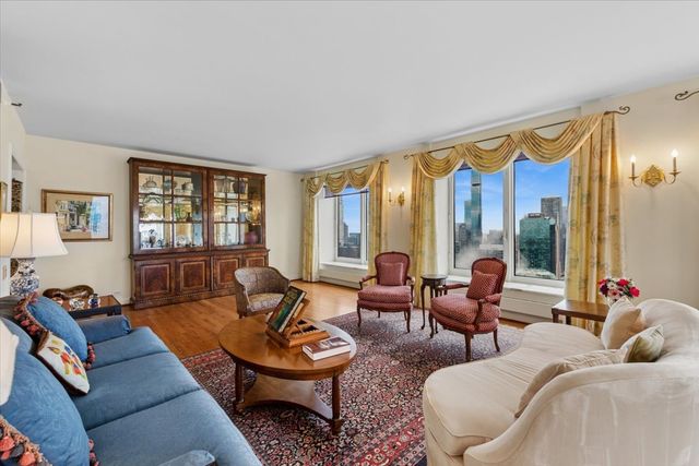 161 E Chicago Avenue 40DE, Chicago, IL 60611