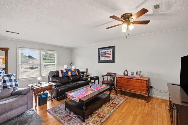 120 Dogwood Ct, Shelbyville, TN 37160