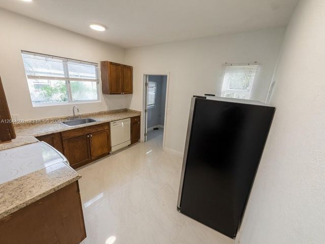 1154 W 25th St 0, Riviera Beach, FL 33404