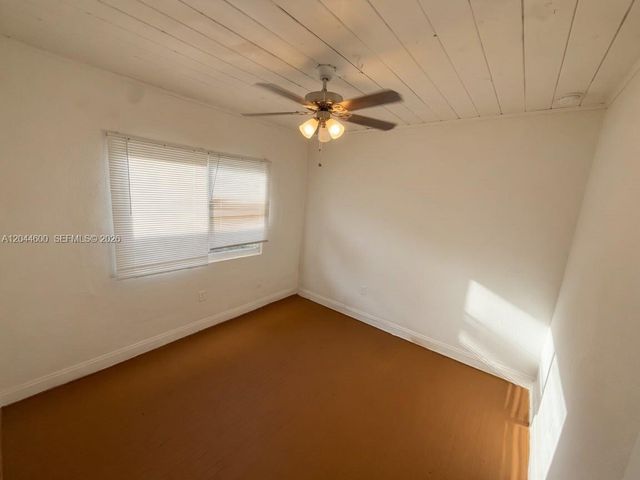 1154 W 25th St 0, Riviera Beach, FL 33404