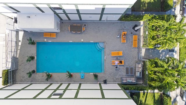 1025 NE 18th Avenue 102, Fort Lauderdale, FL 33304