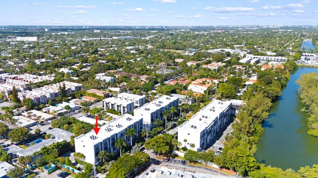 1025 NE 18th Avenue 102, Fort Lauderdale, FL 33304