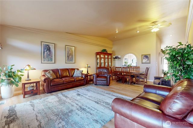 1230 Lancer Drive, Walla Walla, WA 99362