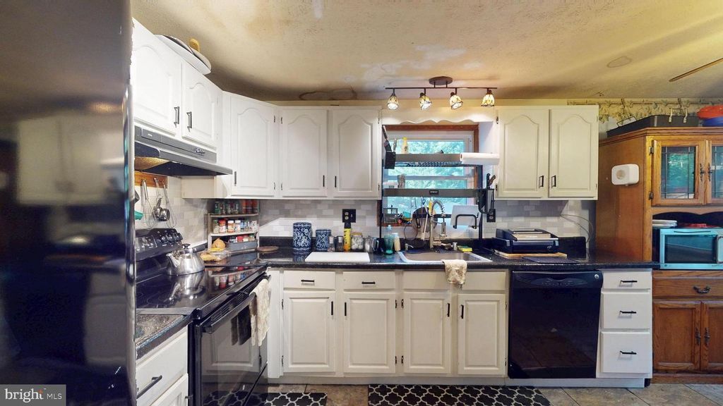 12412 CHANNELVIEW DR, Newburg, MD 20664