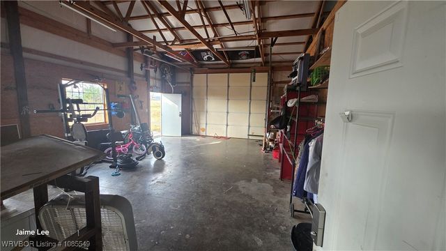 35773 Pleasant Valley Road, Wister, OK 74966