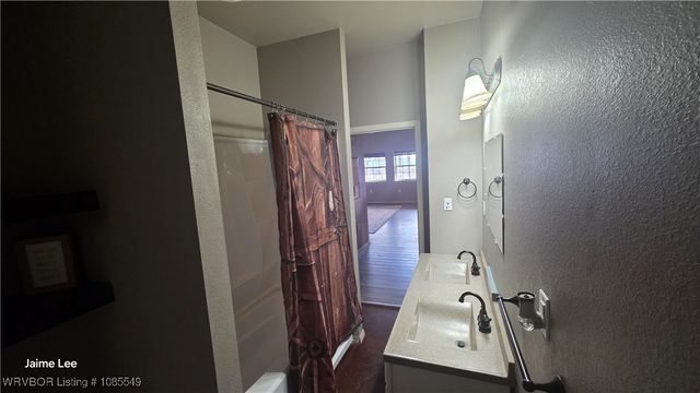 35773 Pleasant Valley Road, Wister, OK 74966