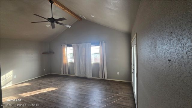 35773 Pleasant Valley Road, Wister, OK 74966