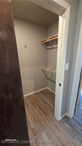 35773 Pleasant Valley Road, Wister, OK 74966