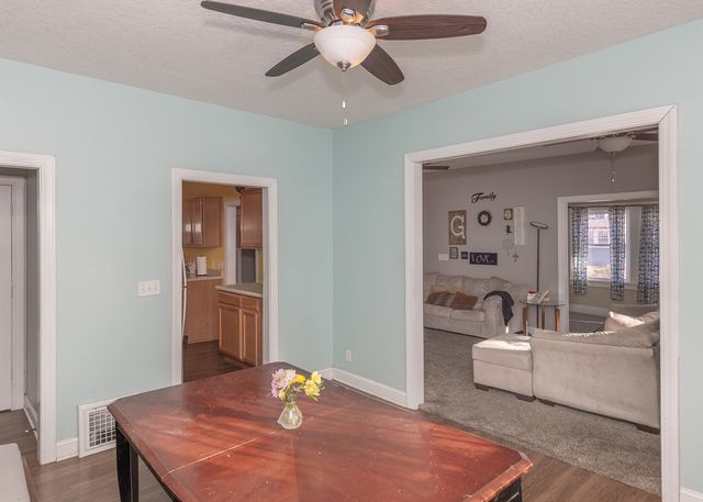 2330 38th Street, Rock Island, IL 61201