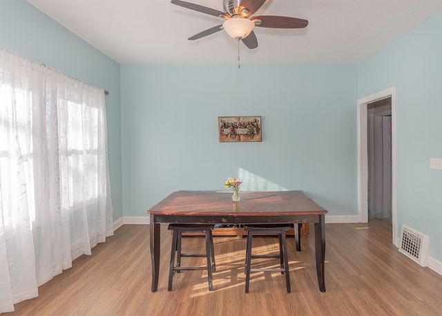 2330 38th Street, Rock Island, IL 61201