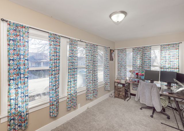 2330 38th Street, Rock Island, IL 61201