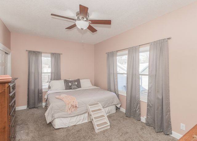 2330 38th Street, Rock Island, IL 61201