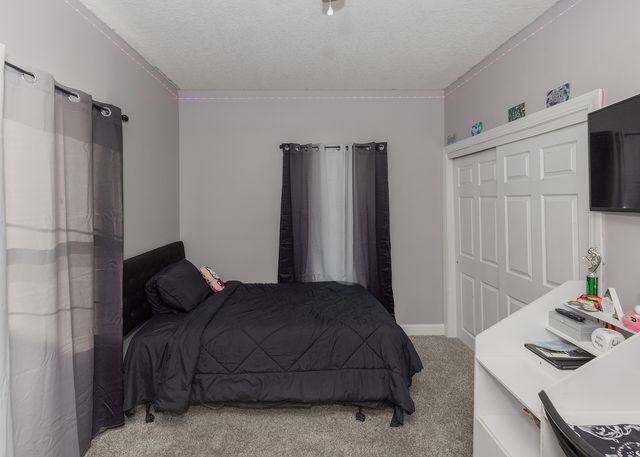 2330 38th Street, Rock Island, IL 61201