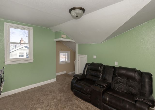 2330 38th Street, Rock Island, IL 61201