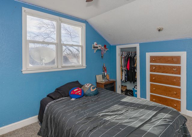 2330 38th Street, Rock Island, IL 61201