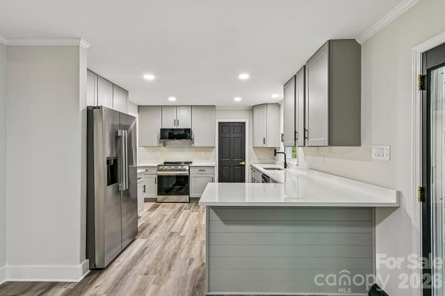 4908 Zephyr Lane, Charlotte, NC 28209