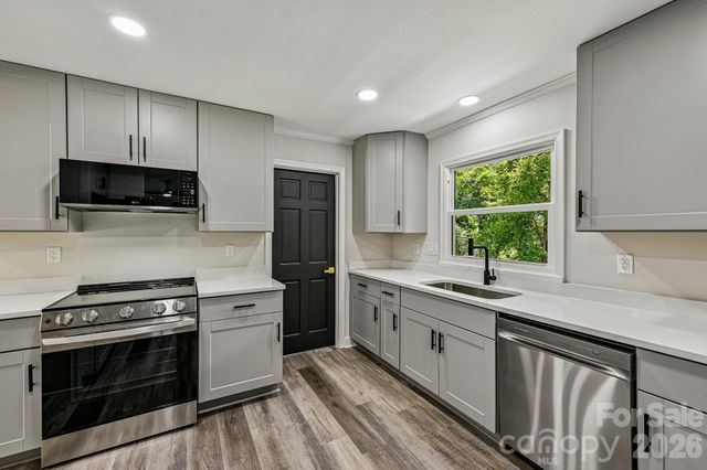 4908 Zephyr Lane, Charlotte, NC 28209