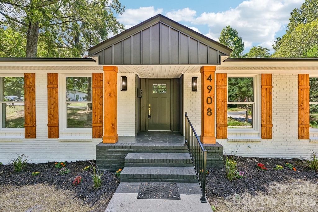 4908 Zephyr Lane, Charlotte, NC 28209