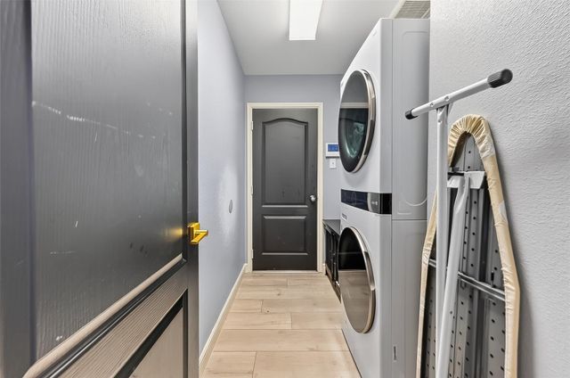 12611 Providence Cove Court, Houston, TX 77086