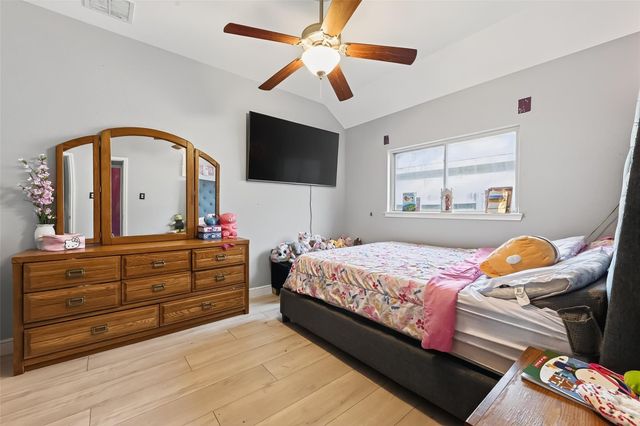 12611 Providence Cove Court, Houston, TX 77086